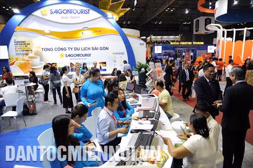 Các gian hàng trưng bày của các đơn vị lữ hành tại Hội chợ Du lịch Quốc tế thành phố Hồ Chí Minh năm 2019