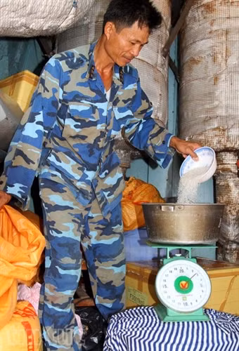 Cơm ngon, canh ngọt giữa biển Trường Sa ảnh 2