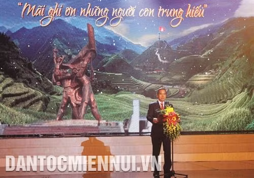 Ủy viên Bộ Chính trị, Bí thư Trung ương Đảng, Trưởng Ban Kinh tế Trung ương, Trưởng Ban Chỉ đạo Tây Bắc Nguyễn Văn Bình phát biểu tại buổi lễ
