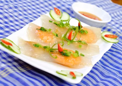 Bánh bèo là món ăn phổ biến ở các tỉnh Bắc Trung Bộ và đặc biệt là Huế. Ảnh: Internet