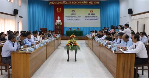 Quang cảnh hội nghị. Ảnh: Công Mạo-TTXVN