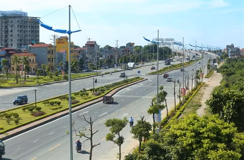 Đường Lý Sơn. Ảnh Minh Quyết- TTXVN