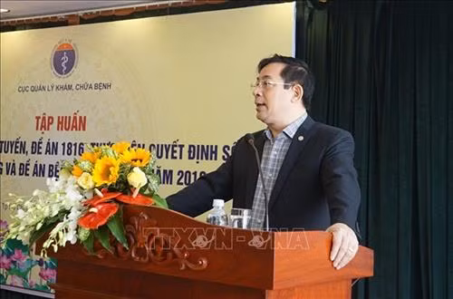 PGS.TS Lương Ngọc Khuê, Cục trưởng Cục Quản lý Khám chữa bệnh - Bộ Y tế phát biểu tại hội nghị. Ảnh: Đinh Hằng - TTXVN