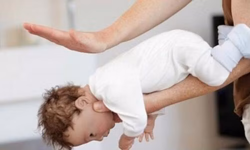 Xử trí tại chỗ dị vật đường thở cho trẻ ảnh 3