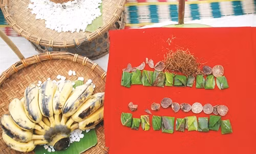 Lễ vật dâng cúng thần linh
