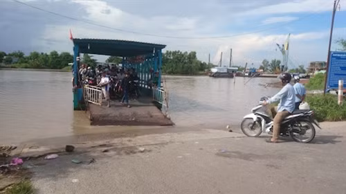 Một số hình ảnh xây dựng cầu Hòa Trung- một trong những cầu cuối cùng thông mạch đường Hồ Chí Minh ảnh 10