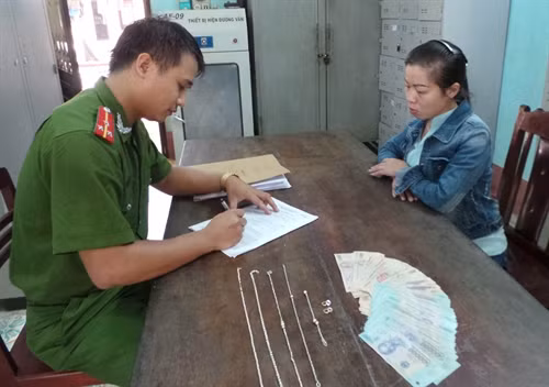 Đối tượng Dương Thị Thêm tại cơ quan điều tra