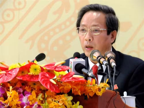 Đồng chí Hoàng Đăng Quang-,Phó Bí thư Tỉnh ủy Quảng Bình trình bày Báo cáo chính trị tại Đại hội. Ảnh: Mạnh Thành- TTXVN