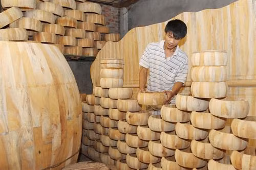 Làng nghề trống truyền thống Đọi Tam. Ảnh: dulichhanam.vn
