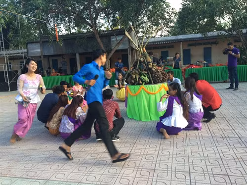 Chơi giấu khăn