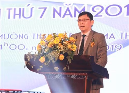 Phó Chủ tịch UBND tỉnh Đắk Lắk Nguyễn Tuấn Hà thông tin về Lễ hội cà phê lần 7 năm 2019 tại buổi họp báo. Ảnh: Phạm Cường