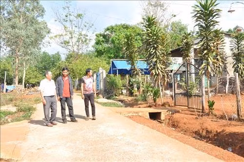 Khu định cư sóc Bù Tôm mới được xây dựng khang trang. Ảnh: K GỬIH -TTXVN