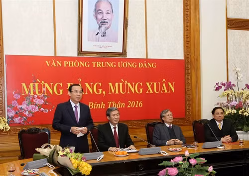 Đồng chí Nguyễn Văn Nên phát biểu ý kiến. Ảnh: Phương Hoa – TTXVN