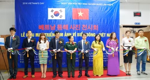 Triển lãm ảnh về Biển Đông tại Hàn Quốc ảnh 1