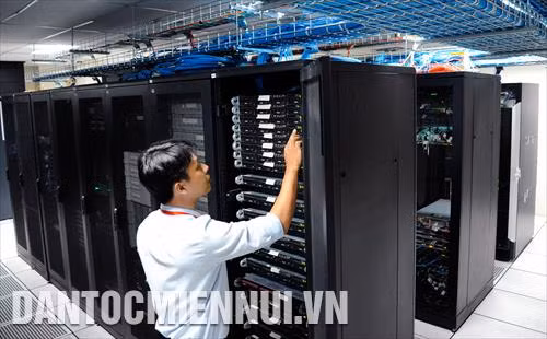 Hệ thống dữ liệu thông tin mạng tại Công viên phần mềm Quang Trung, Quận 12, thành phố Hồ Chí Minh. Ảnh: An Hiếu