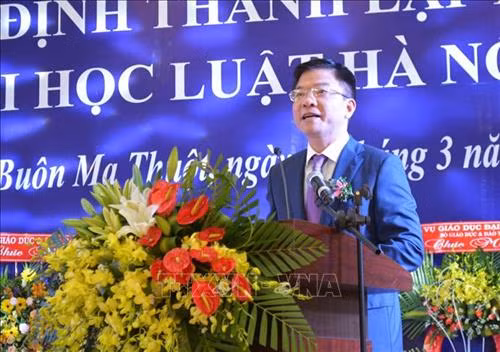 Bộ trưởng Bộ Tư pháp Lê Thành Long phát biểu tại buổi lễ. Ảnh: Hoài Thu – TTXVN