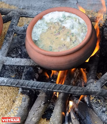 Rươi kho Tứ Kỳ ảnh 5