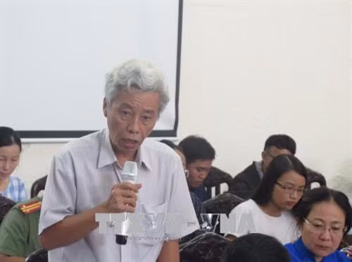 Thiếu tướng Phan Anh Minh, phó giám đốc Công an Thành phố Hồ Chí Minh báo cáo điều tra vụ cháy chung cư Carina. Ảnh: Hoàng Hải-TTXVN