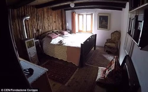 Bên trong một căn phòng ở làng Corippo.