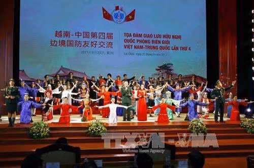 Chương trình văn nghệ chào mừng. Ảnh: An Đăng – TTXVN