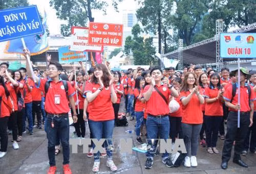 Đoàn viên thanh niên ra quân Chiến dịch tình nguyện “Hoa phượng đỏ” lần thứ 13 năm 2018. Ảnh: Xuân Dự - TTXVN