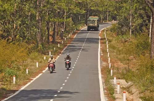 Tuyến đường Đông Trường Sơn hoàn thành từ tháng 3/2015 đã phá thế “ốc đảo” vào xã Đưng K’Nớh