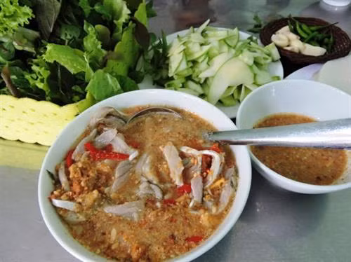 Gỏi cá trích Nam Ô bình dân mà sang trọng ảnh 4