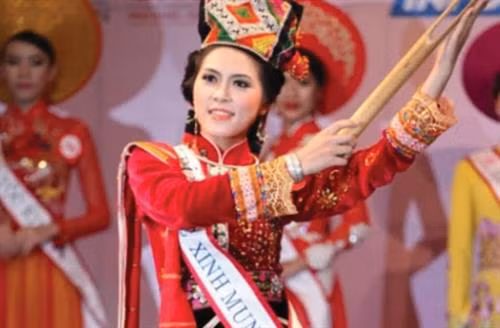 Thiếu nữ Xinh Mun