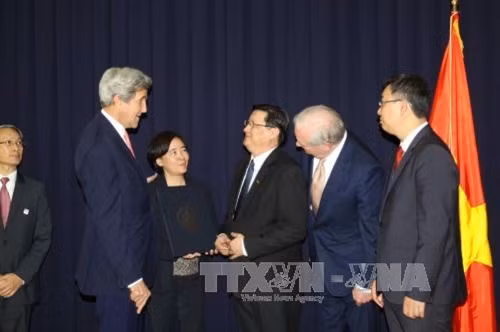 Ngoại trưởng Hoa Kỳ John Kerry gặp gỡ giới trí thức và lãnh đạo khu Công nghệ cao TP. Hồ Chí Minh. Ảnh: Thanh Vũ - TTXVN