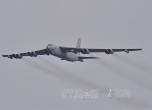 Lầu Năm Góc điều máy bay ném bom B-52 chống IS ảnh 1