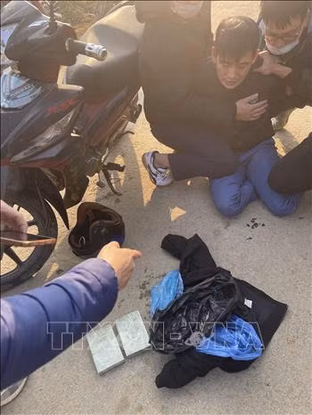 Lào Cai triệt phá chuyên án ma túy, bắt 1 đối tượng, thu giữ 2 bánh heroin ảnh 2