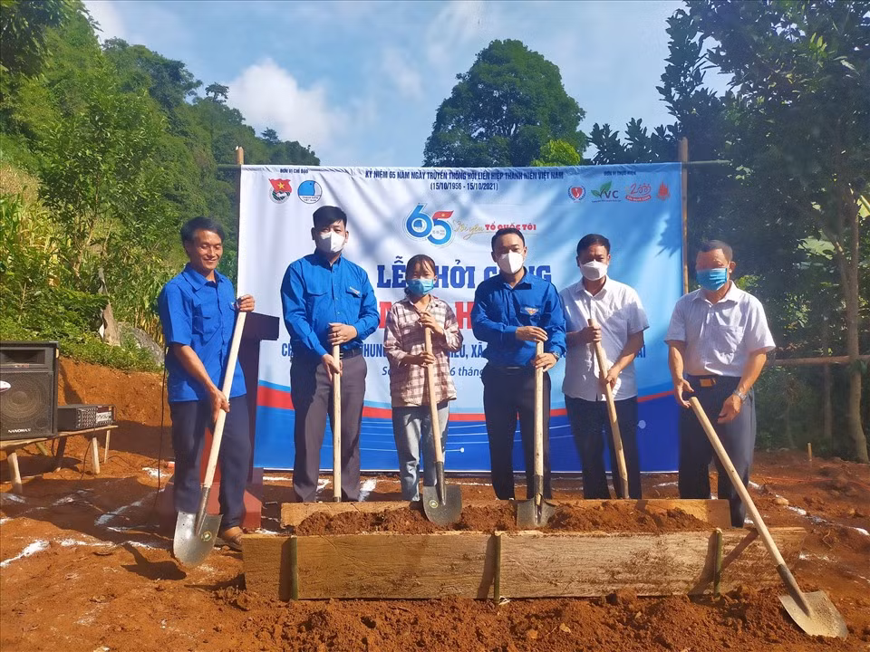 Đem “Ngôi nhà hạnh phúc” đến với học sinh dân tộc thiểu số khó khăn ở Quỳnh Nhai ảnh 2 Đem “Ngôi nhà hạnh phúc” đến với học sinh dân tộc thiểu số khó khăn ở Quỳnh Nhai ảnh 2