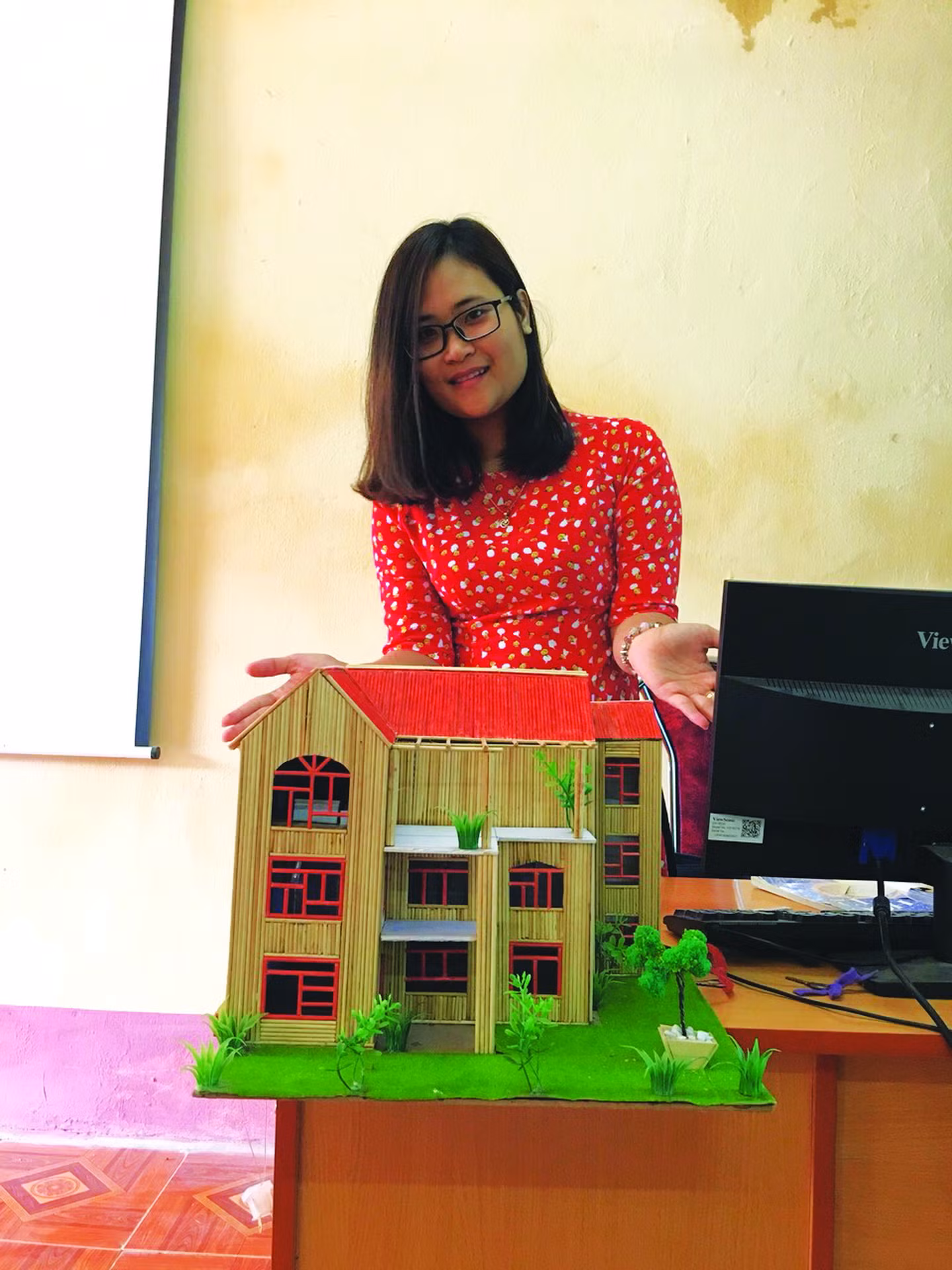 Cô giáo Mường với tiết học tiếng Anh xuyên biên giới ảnh 2