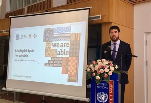 Ông Michael Croft, Trưởng đại diện UNESCO tại Việt Nam phát biểu tại lễ công bố dự án. Ảnh: dangcongsan.vn