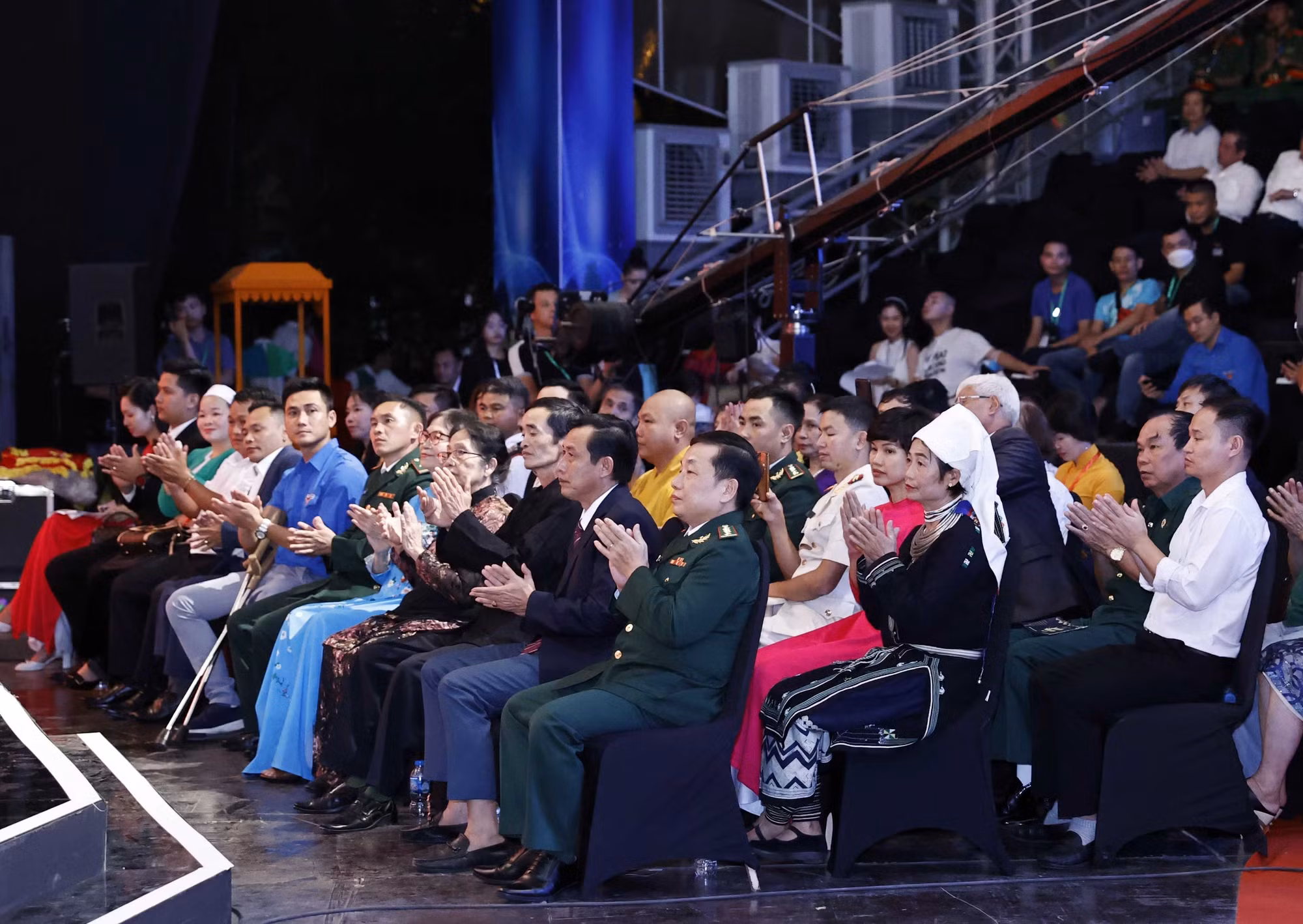 Chủ tịch nước dự Chương trình "Hồ Chí Minh - Hành trình khát vọng 2022" ảnh 6