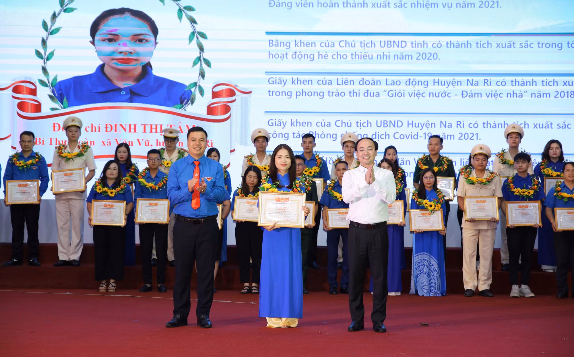 Bắc Kạn tuyên dương “Thanh niên tiên tiến làm theo lời Bác” ảnh 1