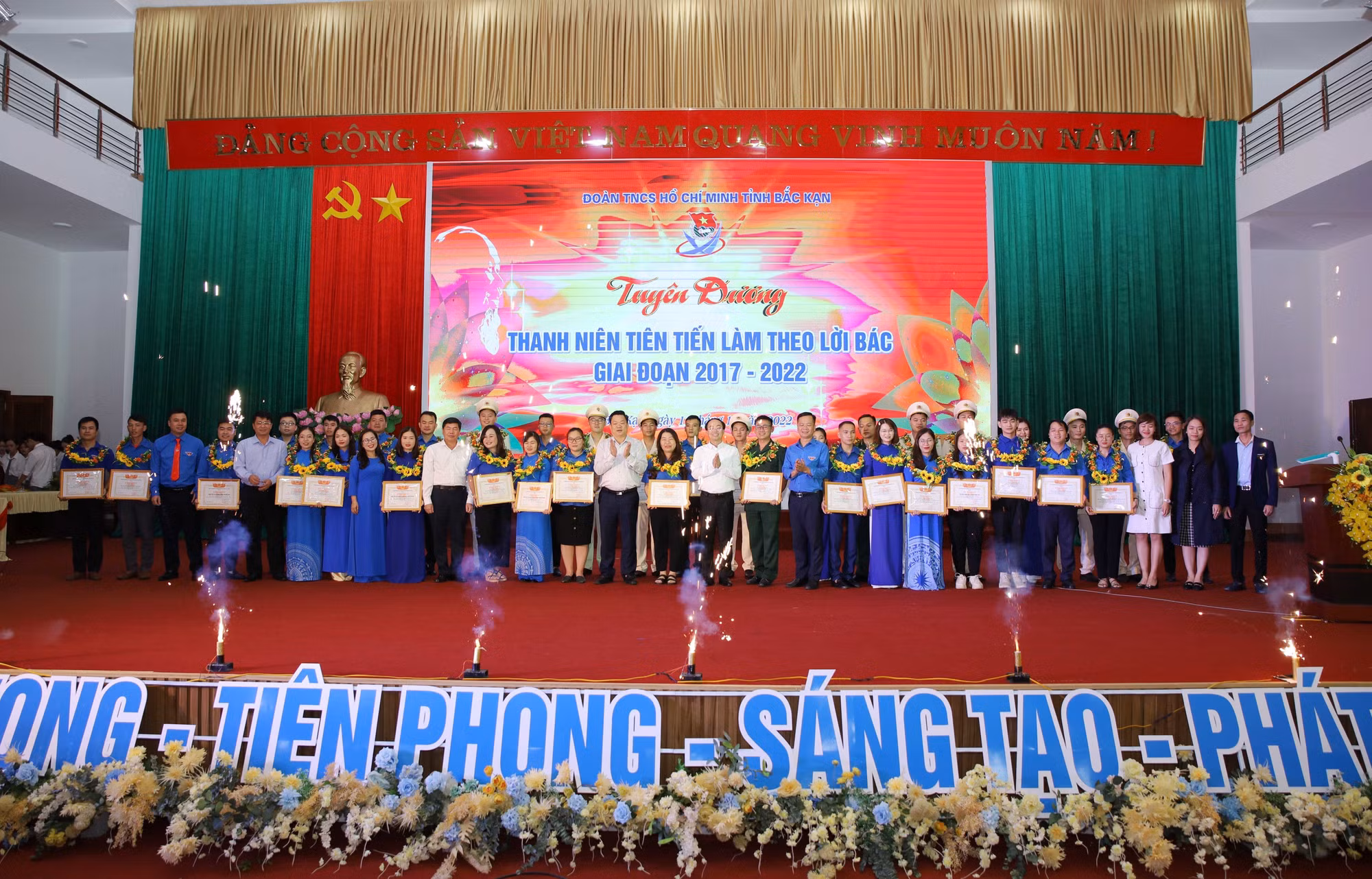 Bắc Kạn tuyên dương “Thanh niên tiên tiến làm theo lời Bác” ảnh 3