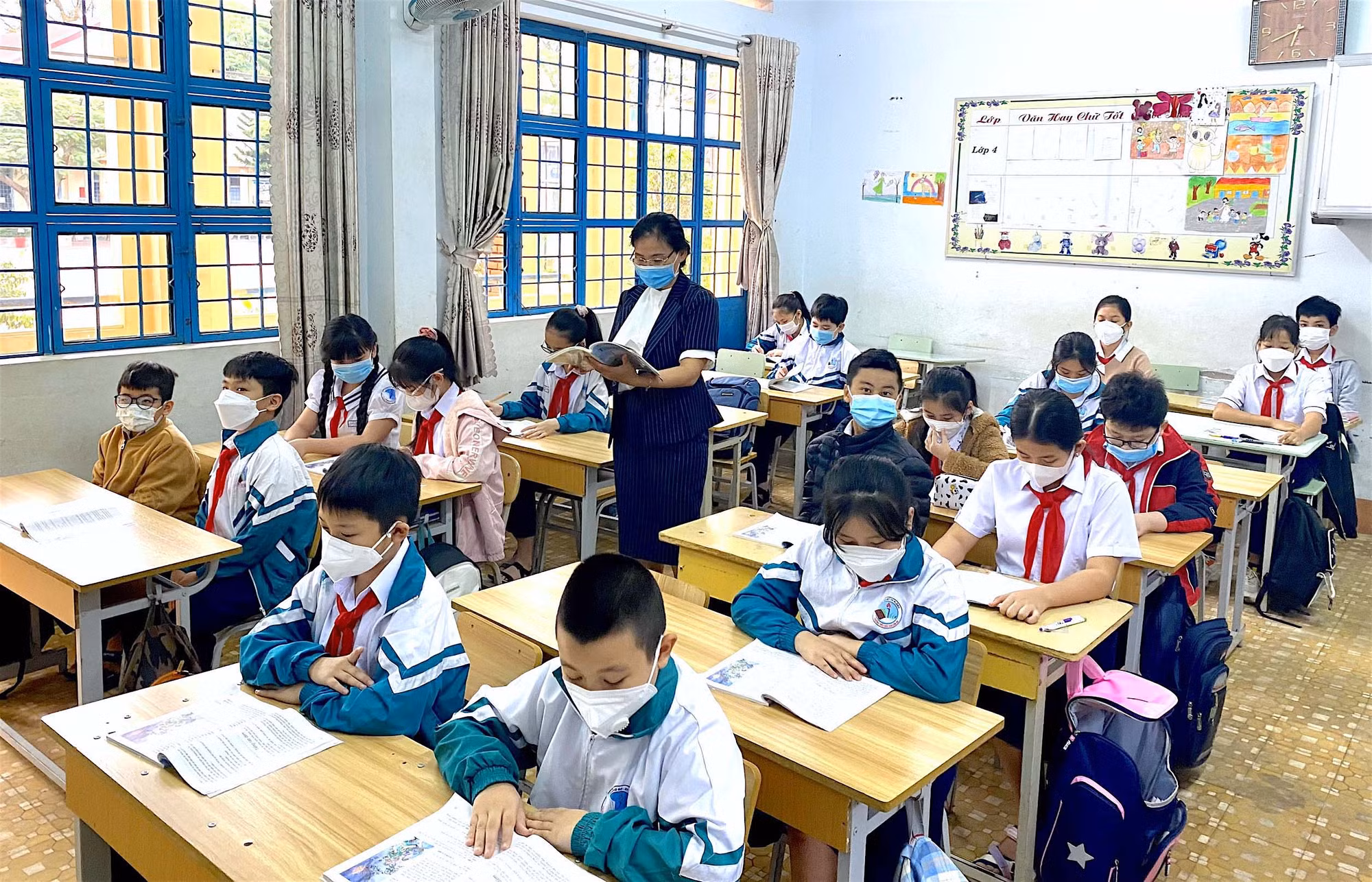 Gia Lai: Giải bài toán thiếu nhân lực ngành Giáo dục và Y tế ảnh 1