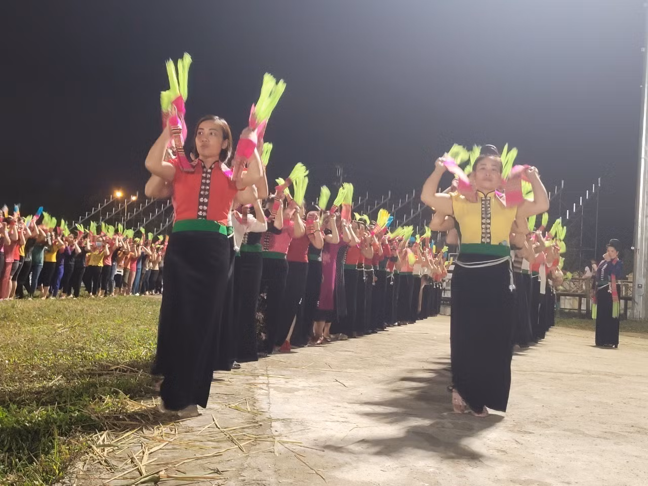 Để "Nghệ thuật xòe Thái" đóng góp tích cực vào sự đa dạng văn hóa của nhân loại ảnh 2