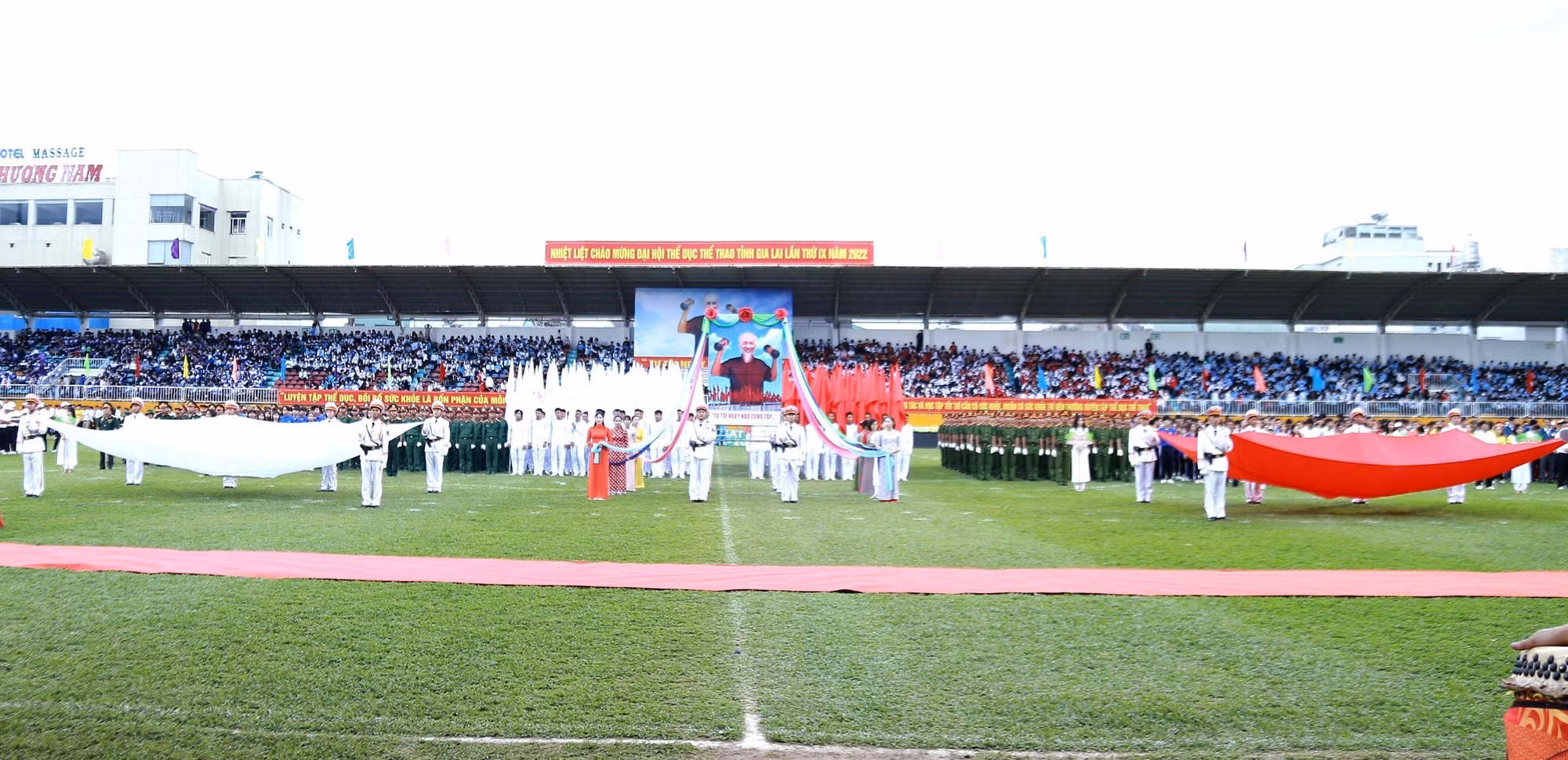 Khai mạc Đại hội Thể dục Thể thao tỉnh Gia Lai lần thứ IX năm 2022 ảnh 6 Khai mạc Đại hội Thể dục Thể thao tỉnh Gia Lai lần thứ IX năm 2022 ảnh 6