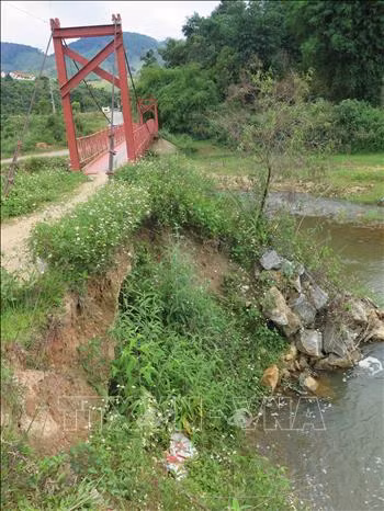Kon Tum: Nhiều vị trí xung yếu có nguy cơ sạt lở cao ảnh 3