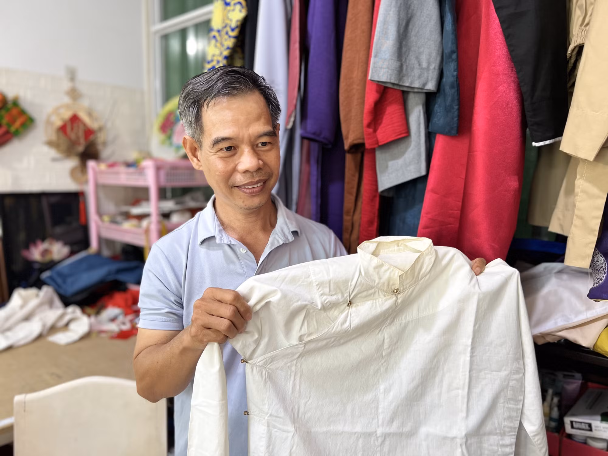Ông Trần Thanh Tòng: Niềm đam mê với cổ phục Việt Nam ảnh 5