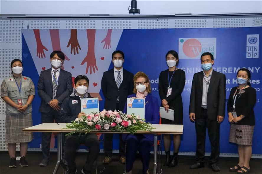 UNDP và WorldShare tiếp tục hỗ trợ xây nhà an toàn chống chịu bão, lụt tại tỉnh Quảng Bình ảnh 1