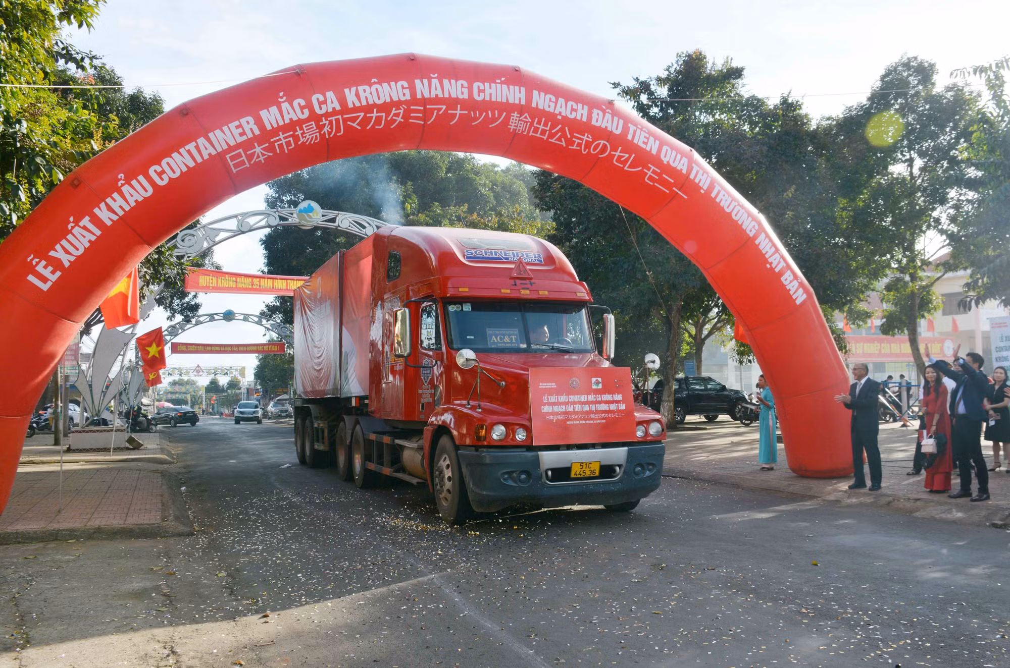Đắk Lắk xuất khẩu container mắc ca Krông Năng chính ngạch đầu tiên qua thị trường Nhật Bản ảnh 6