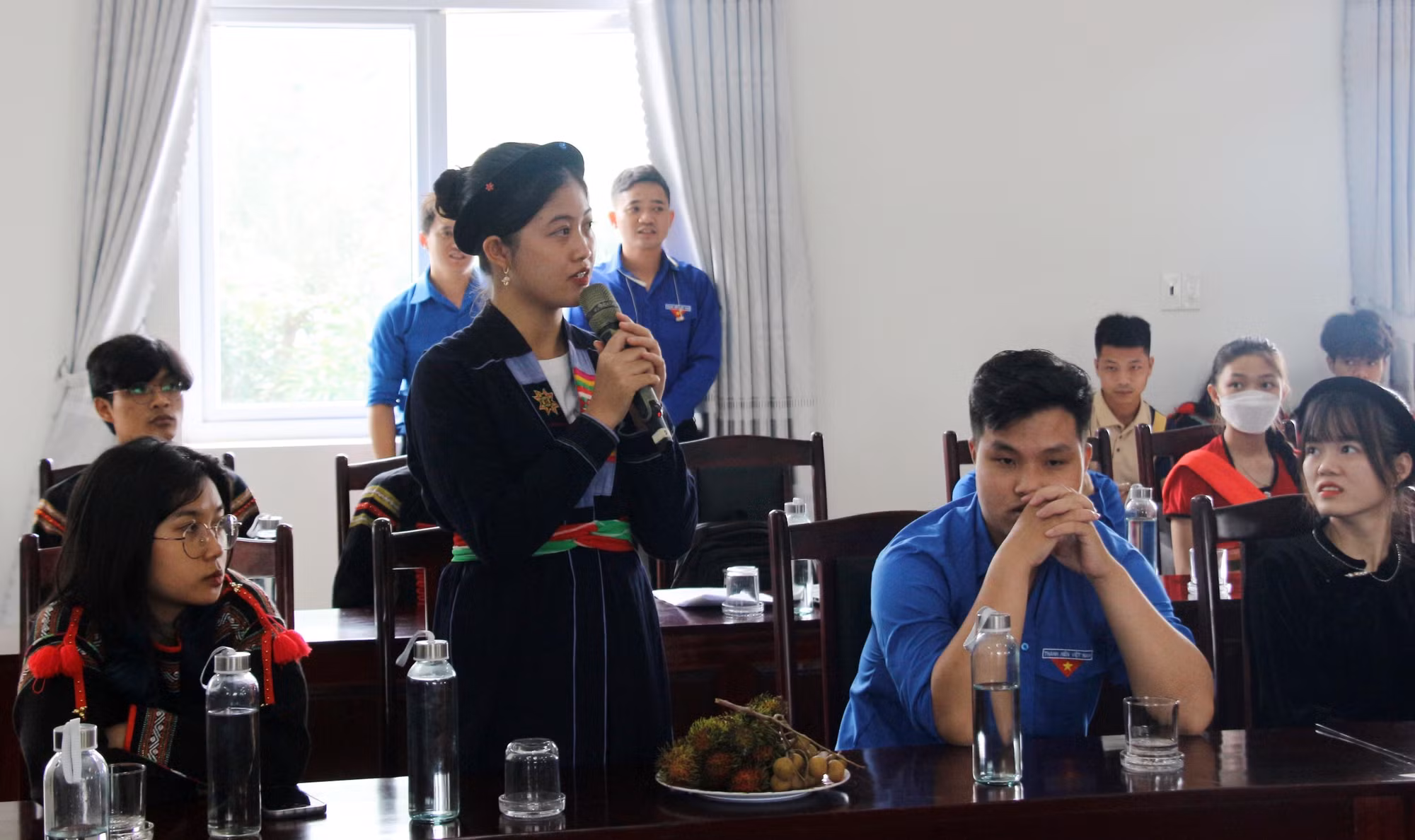 Đắk Lắk tuyên dương sinh viên dân tộc thiểu số tiêu biểu năm 2022 ảnh 5