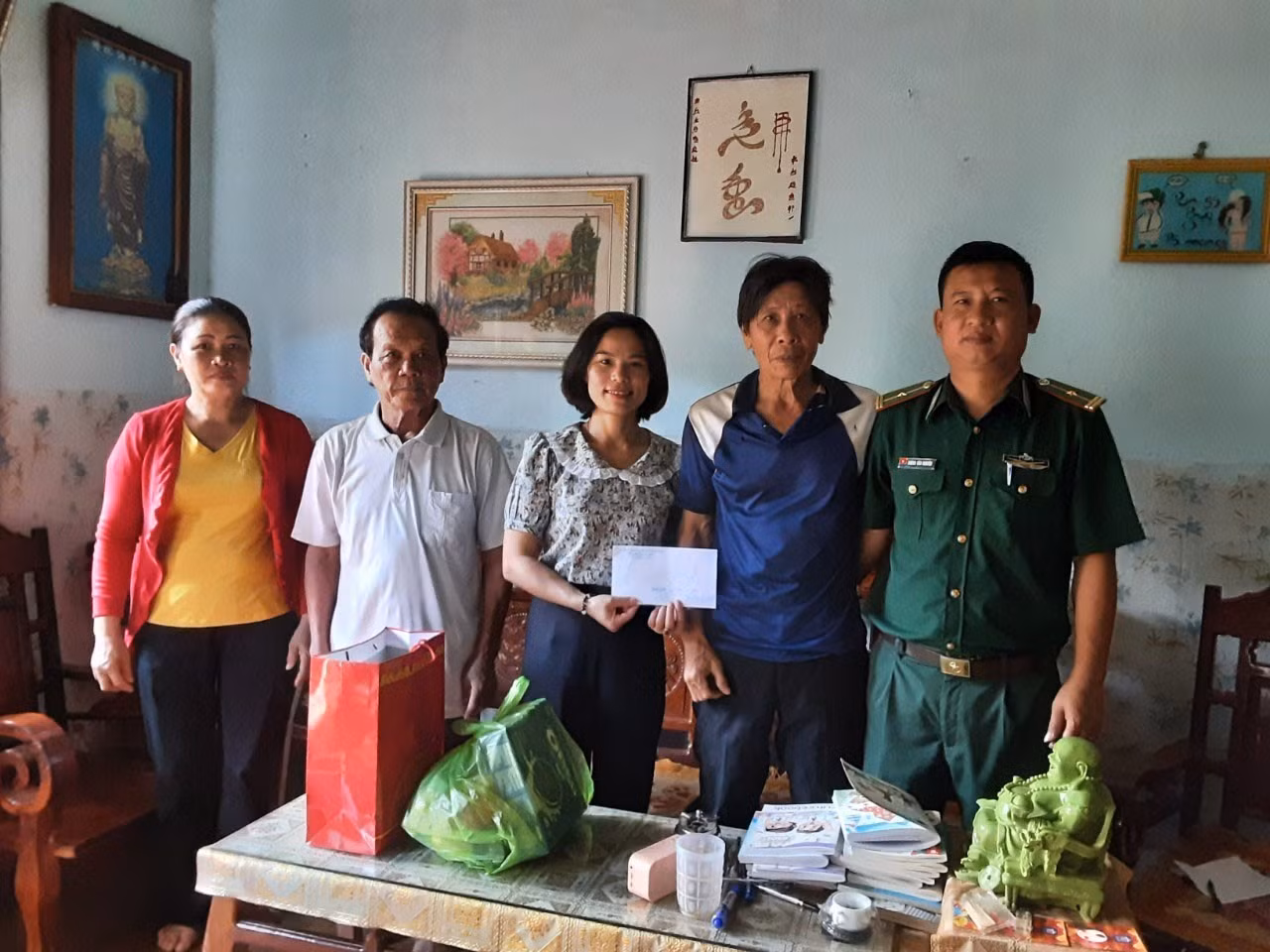 Nhiều hoạt động kỷ niệm 75 năm ngày thương binh liệt sỹ tại Đắk Nông ảnh 3