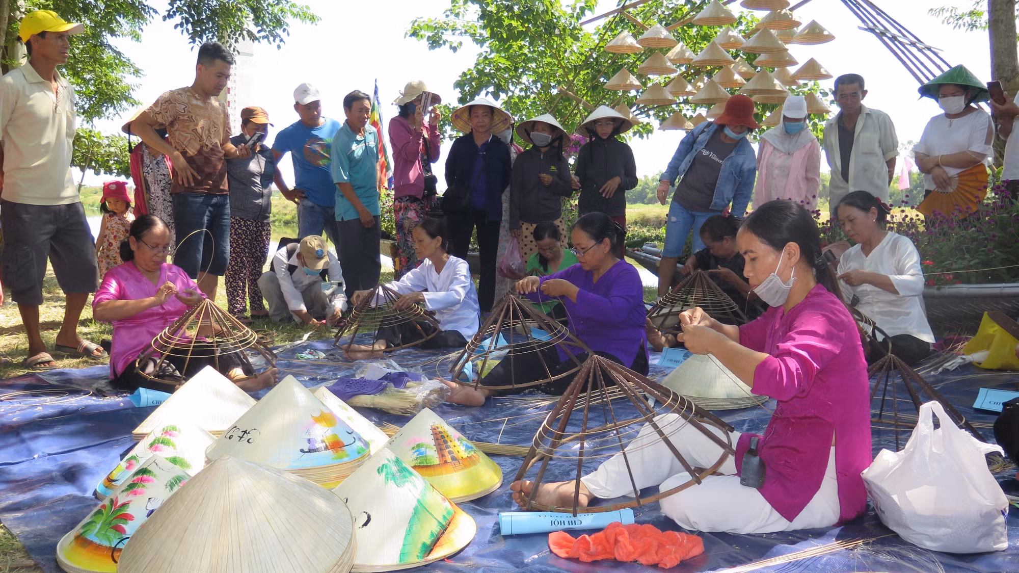 Tuần lễ Festival Huế 2022: Triển lãm “Chế độ Y quan triều Nguyễn” và Lễ hội “Chợ quê ngày hội” ảnh 4