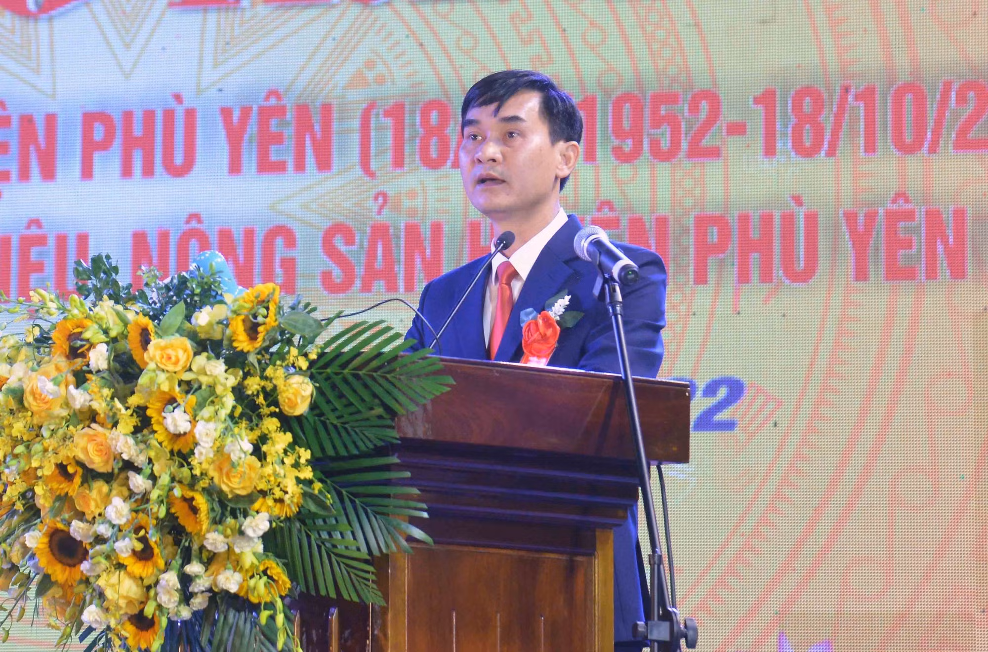 Quyết tâm xây dựng Phù Yên thành huyện phát triển khá của tỉnh Sơn La ảnh 2 Quyết tâm xây dựng Phù Yên thành huyện phát triển khá của tỉnh Sơn La ảnh 2
