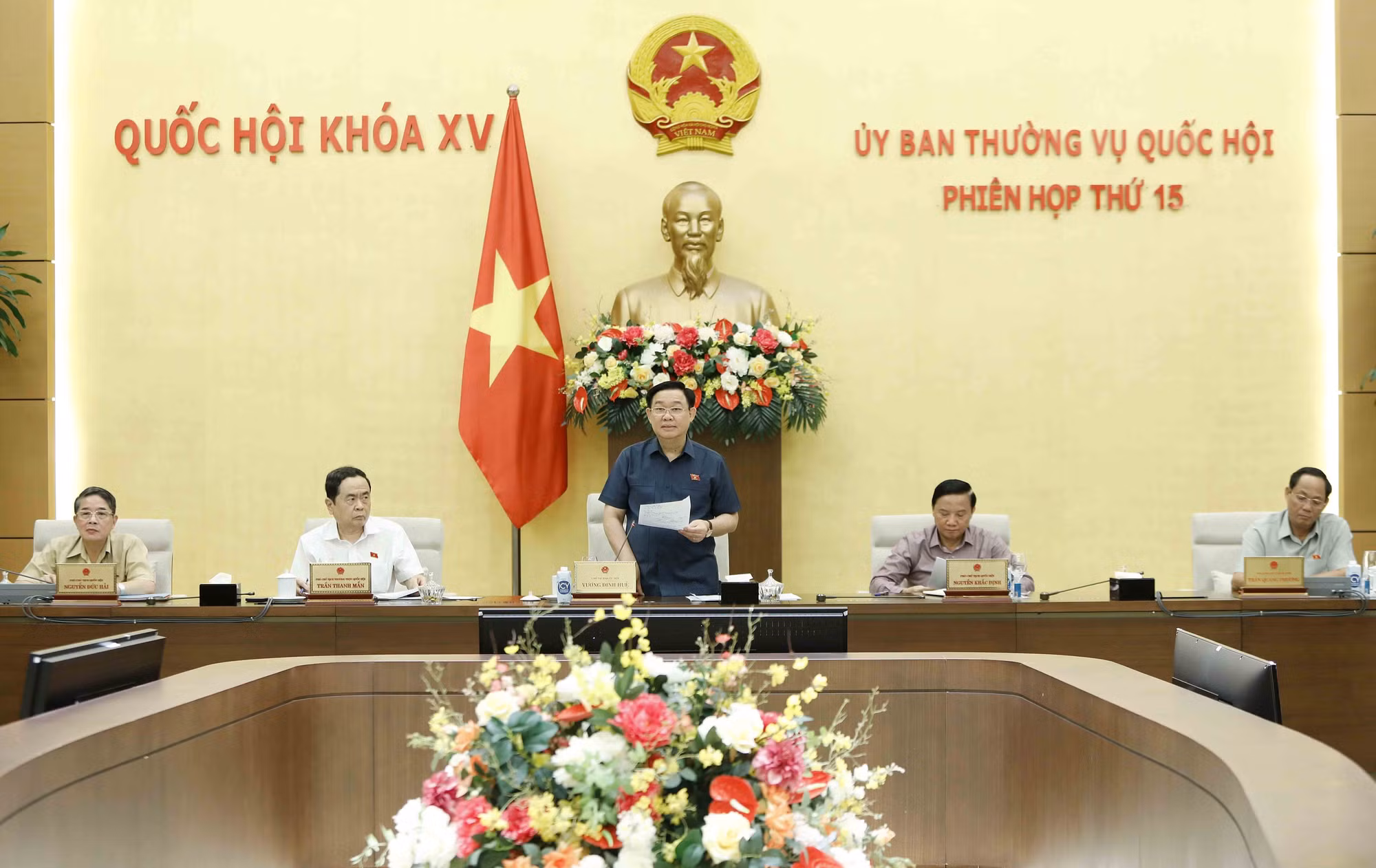 Bế mạc Phiên họp thứ 15, Ủy ban Thường vụ Quốc hội khóa XV ảnh 1