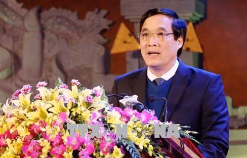 Đồng chí Bùi Minh Châu, Chủ tịch UBND tỉnh Phú Thọ phát biểu tại buổi lễ. Ảnh: Trung Kiên – TTXVN